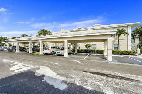 1415 Sweetwater Cv, Naples FL  34110-4152 exterior