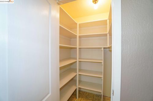 2322 Olinda Ct, Pinole CA  exterior