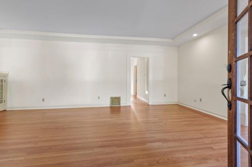 550 15th St, San Jose, CA 95112-2365