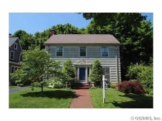 190 Highland Pkwy, Rochester, NY 14620-2543