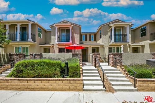 28746 Calle De La Paz Dr, Santa Clarita, CA 91354-3006