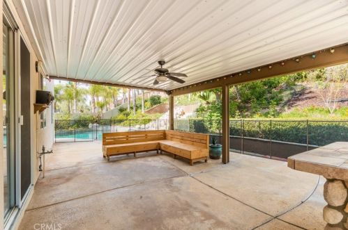 43020 Noble Ct, Temecula CA  92592-4385 exterior