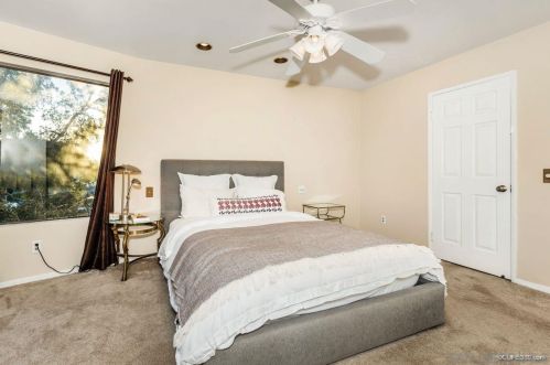 3802 Crown Pt Dr, San Diego CA 92109-6711 exterior