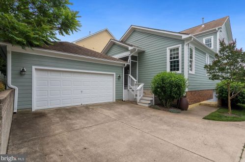 168 Positano Ct, Purcellville VA  20132-5815 exterior