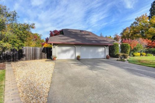 6958 Rosa Vista Ave, Citrus Heights, CA 95610-3978