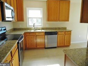 4841 Kempair Dr, Woodbridge, VA 22193-4657