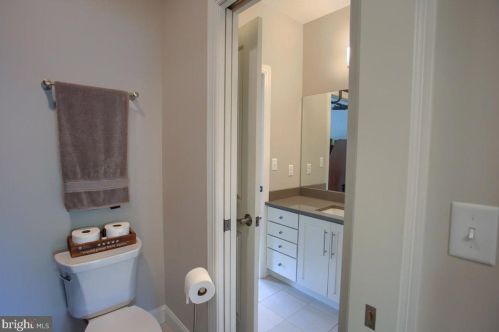 504 Sophia Cir, Hummelstown PA  17036-7089 exterior