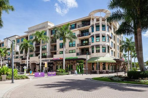 9123 Strada Pl, Naples FL  34108-2789 exterior