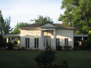 11070 Woodbridge Rd, Acampo, CA 95220-9752