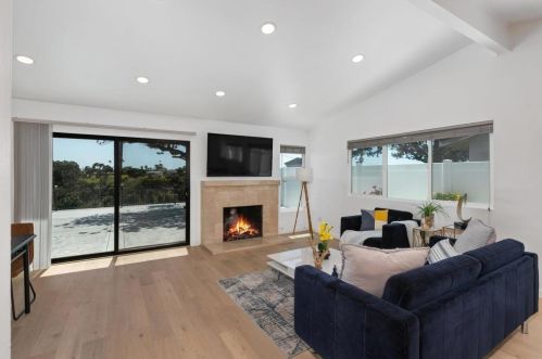 4633 Mount Armet Dr, San Diego CA  92117-4718 exterior