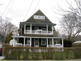 91 Middle Beach Rd, Madison CT  06443-3006 exterior