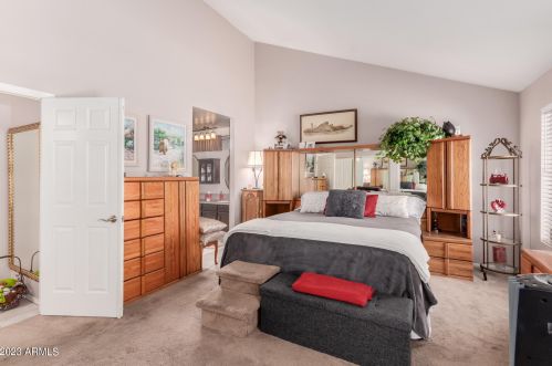 5444 Riviera Dr, Glendale AZ  85304-2422 exterior