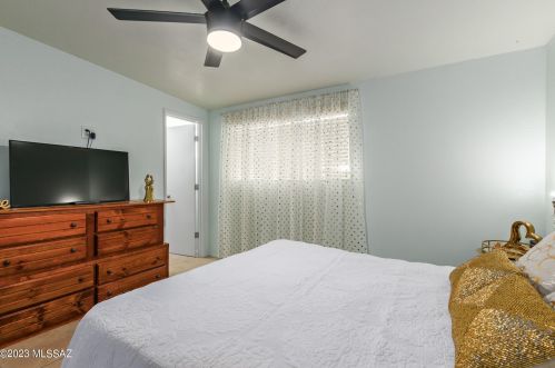 4801 Camino De La Plz, Tucson AZ  85714-3125 exterior