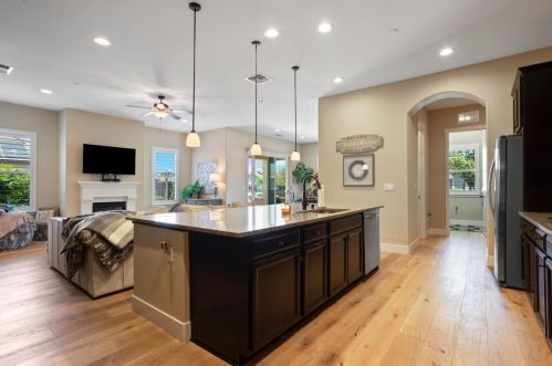 239 Clendenin Pkwy, Ripon CA  95366-9497 exterior