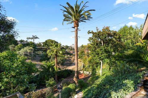 2824 Chatsworth Blvd, San Diego CA  92106-1462 exterior