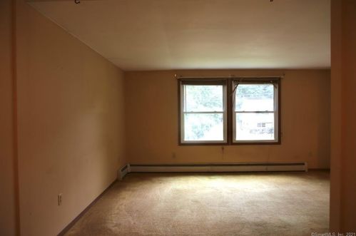 89 Starr St, Norwich CT  06360-4025 exterior