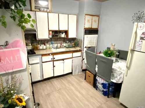 239-05 Braddock Ave, Jamaica NY  11427-2511 exterior