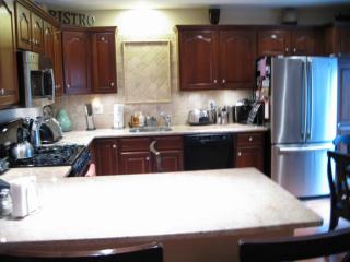 427 Green Mountain Rd, Mahwah, NJ 07430-2733