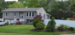 101 Morewood Dr, Smithtown, NY 11787-2307