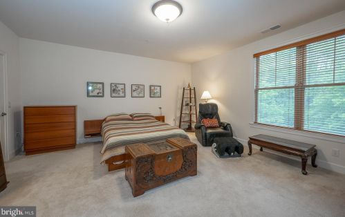 139 Cornerstone Dr, Newtown Square PA 19073-4049 exterior