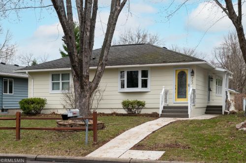 707 6th St, Little Falls, MN 56345-2424