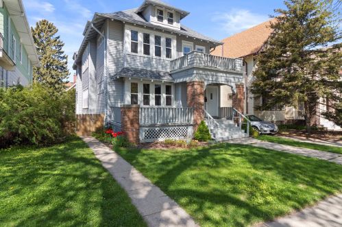 3335 Cramer St, Milwaukee, WI 53211-3009