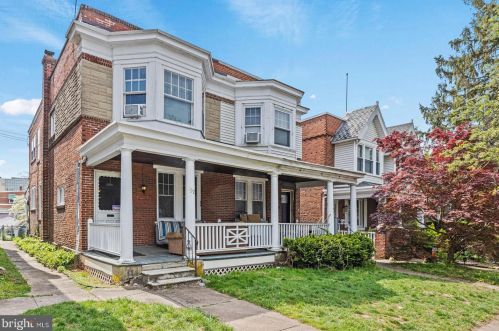 1320 Pine St, Norristown, PA 19401-3209