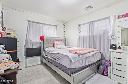 1115 29 Ave, Phoenix AZ 85009-5716 exterior