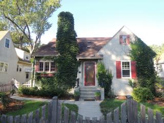 4932 Clinton Ave, Minneapolis, MN 55419-5661