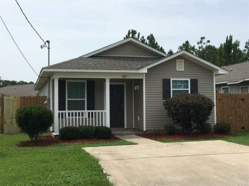 8871 Mary Fleming Dr, Pensacola, FL 32507-1445