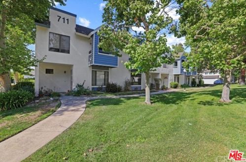 711 Church Pl, Redlands CA  92374-2471 exterior