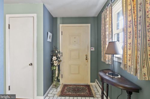 15 Lee St, Hanover PA  17331-1923 exterior