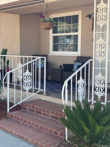 215 Vernon Ave, San Jacinto, CA 92583-3627