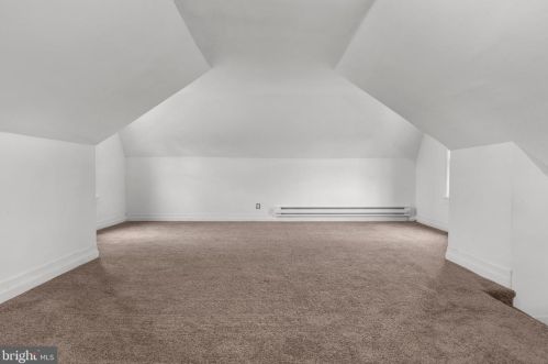 252 Greenwich Ave, West Deptford NJ  08066-2229 exterior