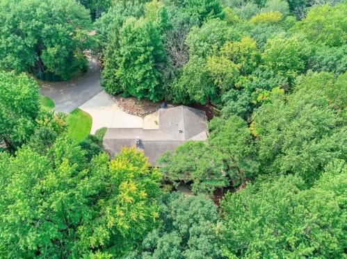 737 Amber Dr, Saint Paul MN 55122-2059 exterior