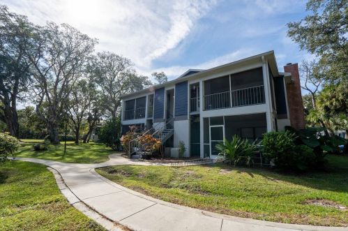 1608 Northlake Dr, Sanford, FL 32773-6167