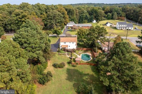 461 Brooke Rd, Fredericksburg, VA 22405-1884
