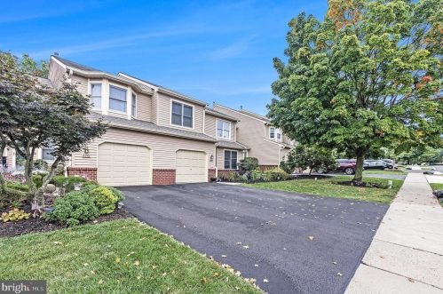 168 Pinecrest Ln, Lansdale, PA 19446-1472