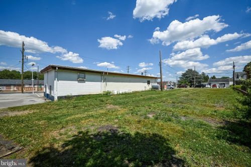 3110 Lancaster Ave, Wilmington DE  19805-1491 exterior