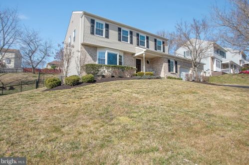 37 Woodward Dr, Wilmington, DE 19808-4339