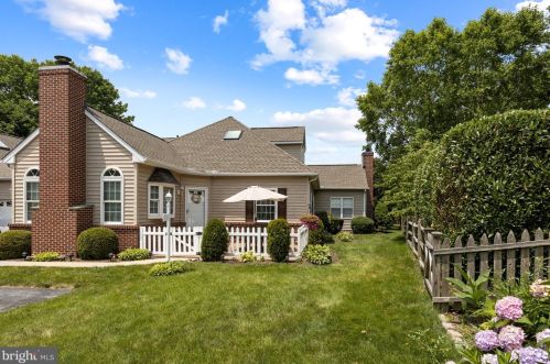 904 Homestead Ln, Chadds Ford, PA 19317-8951