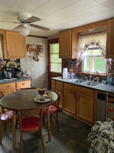 97 Mtn Vw Dr, Wakefield NH  03872-4703 exterior