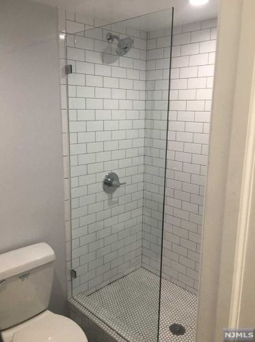 1427 Nelden Rd, Teaneck NJ  07666-6056 exterior