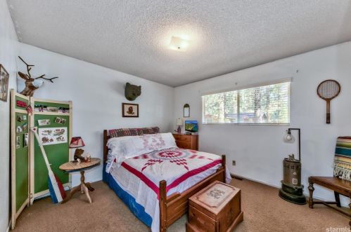 842 Sonoma Ave, South Lake Tahoe CA  96150-2720 exterior