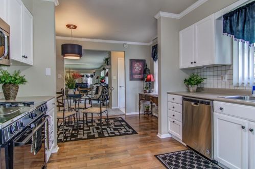 8250 Jackson Ave, Hammond IN  46321-1633 exterior