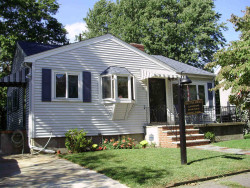 17 Wiswall St, Newton, MA 02465-2105