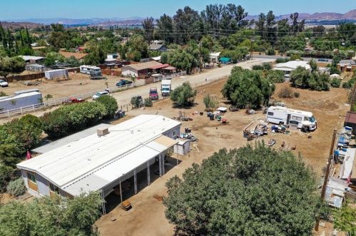 19657 Grand Ave, Lake Elsinore CA  92530-6024 exterior