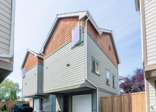 8503 Interlake Ave, Seattle WA  98103-4027 exterior