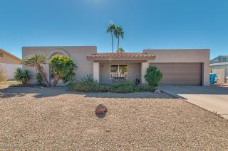 3821 Woodridge Dr, Glendale AZ  85308-4225 exterior
