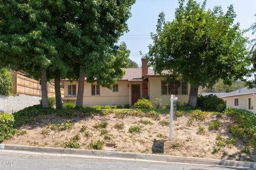 4842 Viro Rd, La Canada, CA 91011-3744